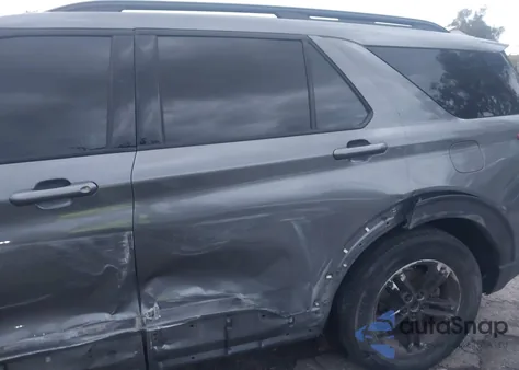 2022 Ford Explorer Xlt z USA, uszkodzony, nr VIN 1FMSK7DH2NGA99121